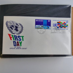 Collection enveloppes FDC timbres des Nations Unies en album.
