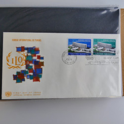 Collection enveloppes FDC timbres des Nations Unies en album.
