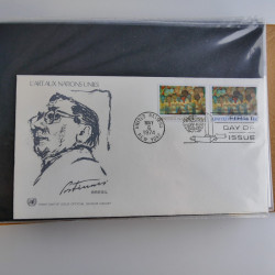 Collection enveloppes FDC timbres des Nations Unies en album.