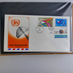 Collection enveloppes FDC timbres des Nations Unies en album.
