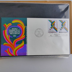 Collection enveloppes FDC timbres des Nations Unies en album.