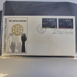 Collection enveloppes FDC timbres des Nations Unies en album.