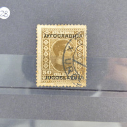 Collection timbres du monde neufs et oblitérés en 8 albums.