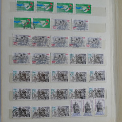 Vrac philatélique de timbres du monde en un carton.