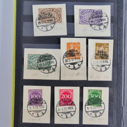 Vrac philatélique de timbres du monde en un carton.