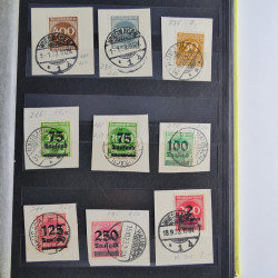 Vrac philatélique de timbres du monde en un carton.