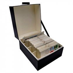 Lot de 260 enveloppes FDC timbres Suisse 1965-1984 en une boite.