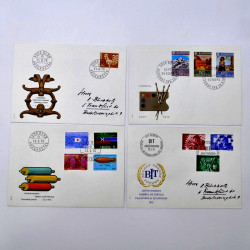 Lot de 260 enveloppes FDC timbres Suisse 1965-1984 en une boite.