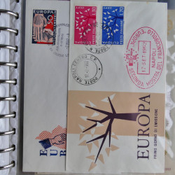 Lot de 42 commémoratifs timbres Europa 1956-1962 en un album.