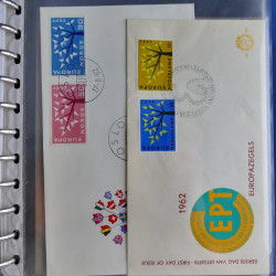 Lot de 42 commémoratifs timbres Europa 1956-1962 en un album.
