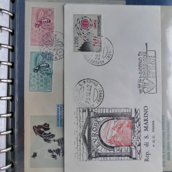 Lot de 42 commémoratifs timbres Europa 1956-1962 en un album.