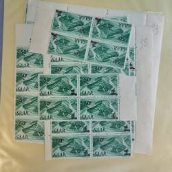 Stock de timbres de Sarre émis en 1947 neufs en un album.