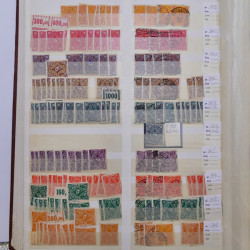 Lot de timbres d'Empire Allemand 1875-1933 neufs et oblitérés en un album.