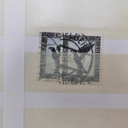 Lot de timbres d'Empire Allemand 1875-1933 neufs et oblitérés en un album.