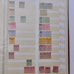 Lot de timbres d'Empire Allemand 1875-1933 neufs et oblitérés en un album.