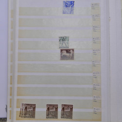 Lot de timbres d'Allemagne Reich 1933-1945 neufs et oblitérés en un album.