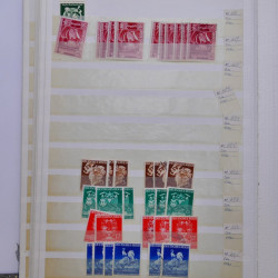 Lot de timbres d'Allemagne Reich 1933-1945 neufs et oblitérés en un album.