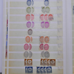 Lot de timbres d'Allemagne Reich 1933-1945 neufs et oblitérés en un album.