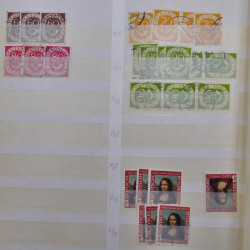 Stock de timbres Allemagne RFA 1949-1999 neufs et oblitérés en 3 albums.