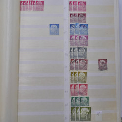 Stock de timbres Allemagne RFA 1949-1999 neufs et oblitérés en 3 albums.