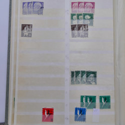 Stock de timbres Allemagne RFA 1949-1999 neufs et oblitérés en 3 albums.