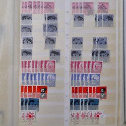 Stock de timbres Allemagne RFA 1949-1999 neufs et oblitérés en 3 albums.