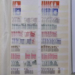Stock de timbres Allemagne RFA 1949-1999 neufs et oblitérés en 3 albums.