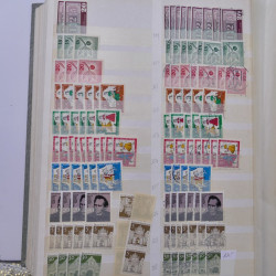 Stock de timbres Allemagne RFA 1949-1999 neufs et oblitérés en 3 albums.