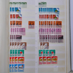 Stock de timbres Allemagne RFA 1949-1999 neufs et oblitérés en 3 albums.
