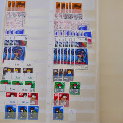 Stock de timbres Allemagne RFA 1949-1999 neufs et oblitérés en 3 albums.
