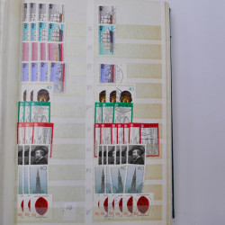 Stock de timbres Allemagne RFA 1949-1999 neufs et oblitérés en 3 albums.