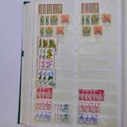 Stock de timbres Allemagne RFA 1949-1999 neufs et oblitérés en 3 albums.