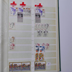 Stock de timbres Allemagne RFA 1949-1999 neufs et oblitérés en 3 albums.