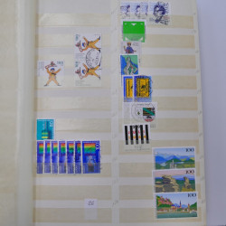 Stock de timbres Allemagne RFA 1949-1999 neufs et oblitérés en 3 albums.