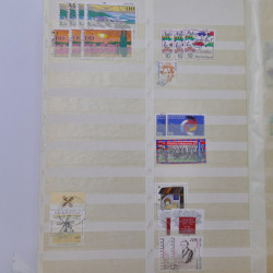 Stock de timbres Allemagne RFA 1949-1999 neufs et oblitérés en 3 albums.