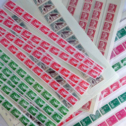 Lot de timbres de France bandes de roulettes sur feuilles d'album.