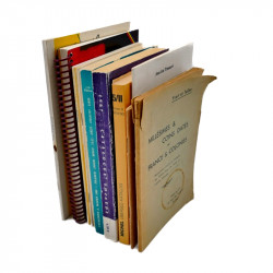 Lot de 12 ouvrages philatéliques d'occasion.