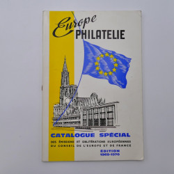 Lot de 12 ouvrages philatéliques d'occasion.