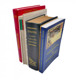 Lot de 10 ouvrages philatéliques d'occasion.