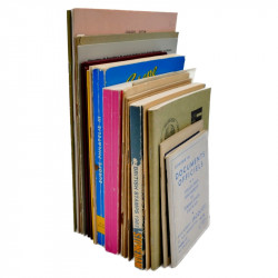 Lot de 18 ouvrages philatéliques d'occasion.