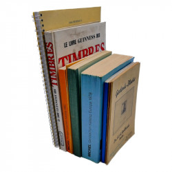Lot de 9 ouvrages philatéliques d'occasion.