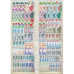 France timbres de service N°50-121 stock en 4 exemplaires neufs**.