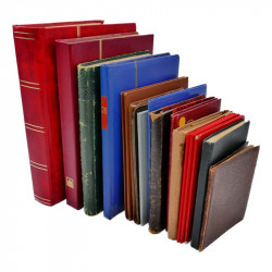 Lot de 15 classeurs petits formats à bandes pour timbres-poste.