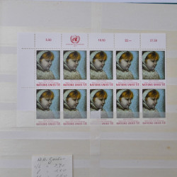 Lot de timbres Nations Unies 1951-1985 neufs en un album.