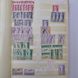 France stock de timbres fins de catalogue neufs et oblitérés en un album.