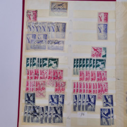 France stock de timbres fins de catalogue neufs et oblitérés en un album.