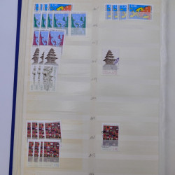 France stock de timbres de service, taxes, colis postaux en un album.