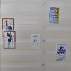 France stock de timbres de service, taxes, colis postaux en un album.