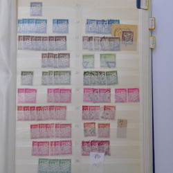 France stock de timbres de service, taxes, colis postaux en un album.