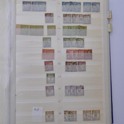 France stock de timbres de service, taxes, colis postaux en un album.
